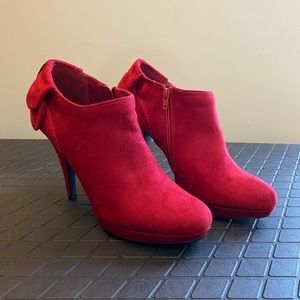 Booties/shoeties! 😄